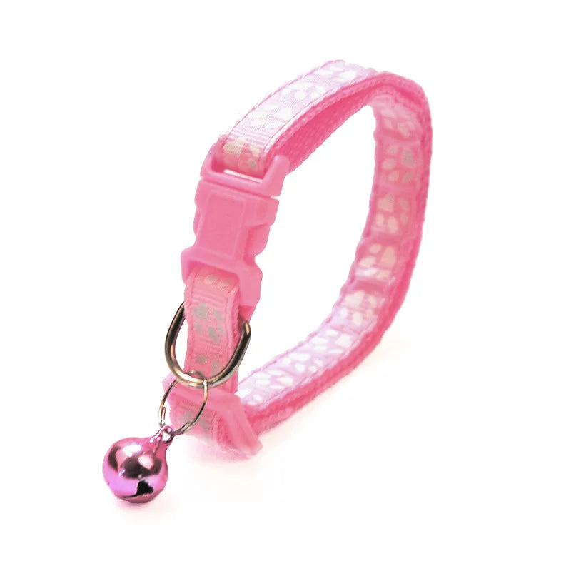05-Collar with bell for cats and dogs.