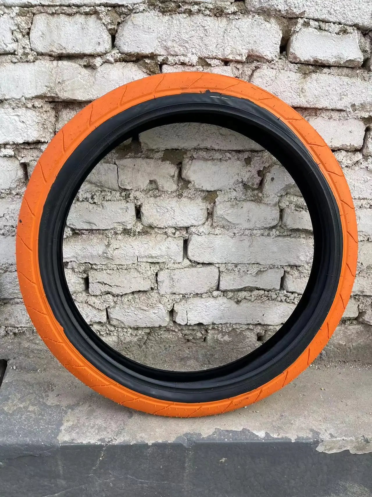 00-aPneumatici BMX Freestyle 20x2.5 – Grip Estremo e Colori Glitch
