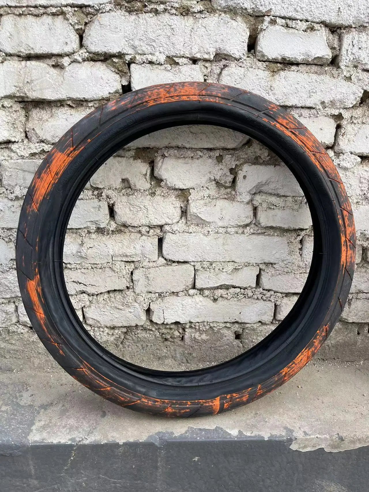 00-aPneumatici BMX Freestyle 20x2.5 – Grip Estremo e Colori Glitch