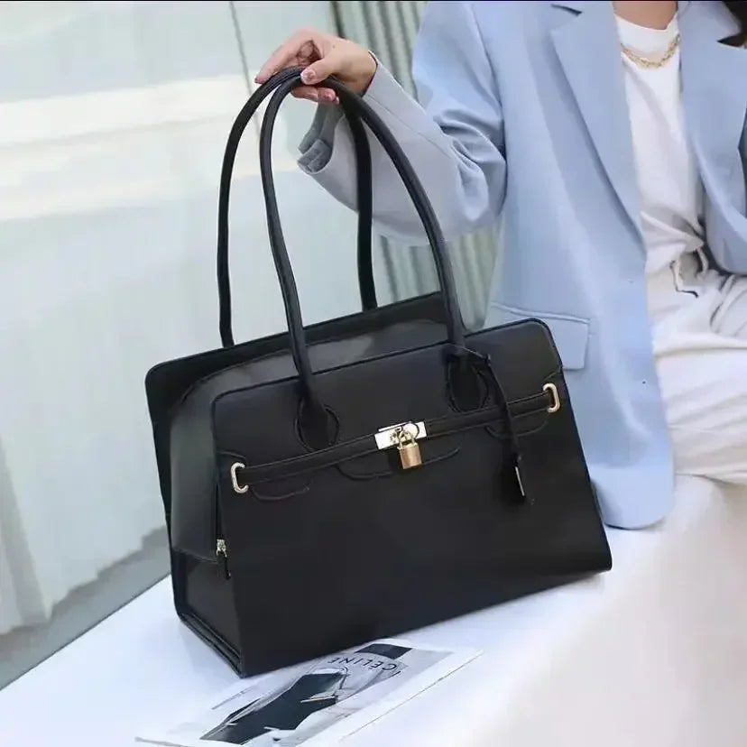 001-Elegant Pet Carrier for Dogs and Cats – Travel Bag.