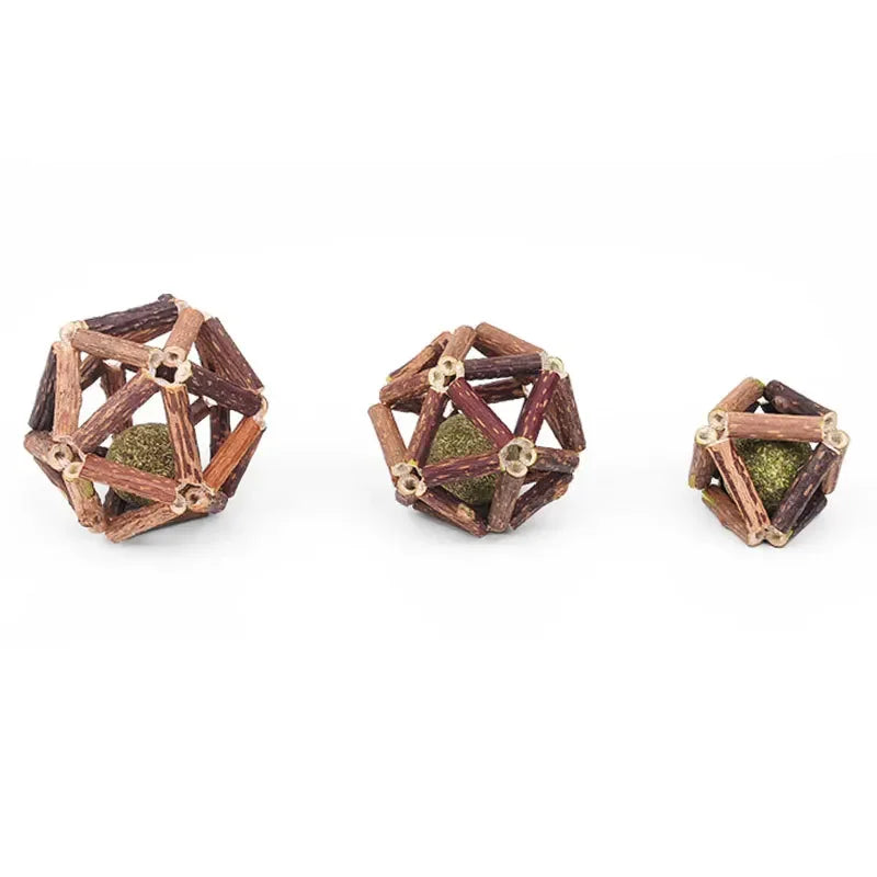 04-Interactive Catnip Ball – Stimulating Toy for Cats