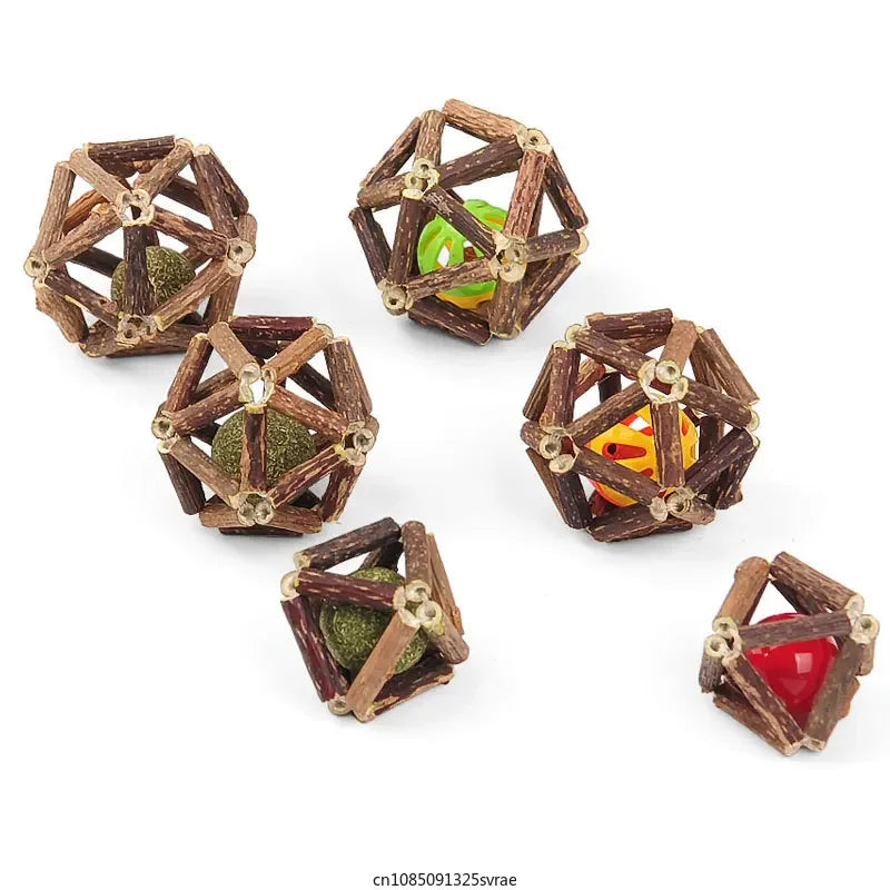 04-Interactive Catnip Ball – Stimulating Toy for Cats